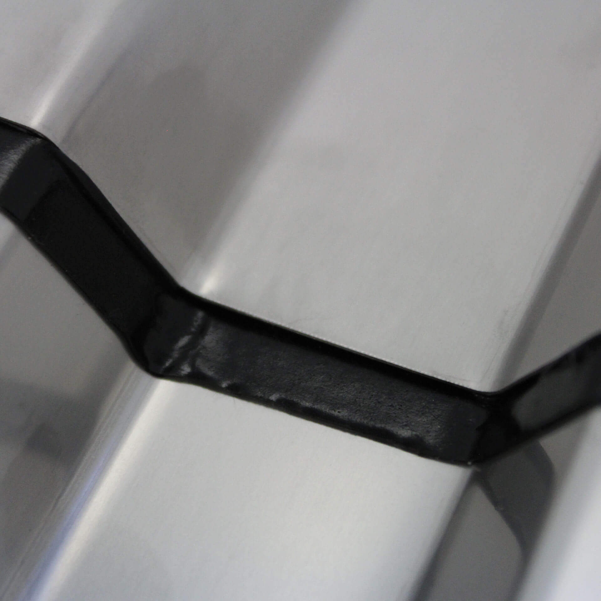 Butylband verarbeitet am Trapezblech